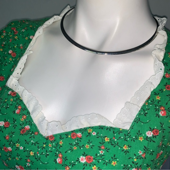 v i n t a g e :: Whimsical Handmade Floral Cottagecore Milkmaid Dress - Picture 3 of 16